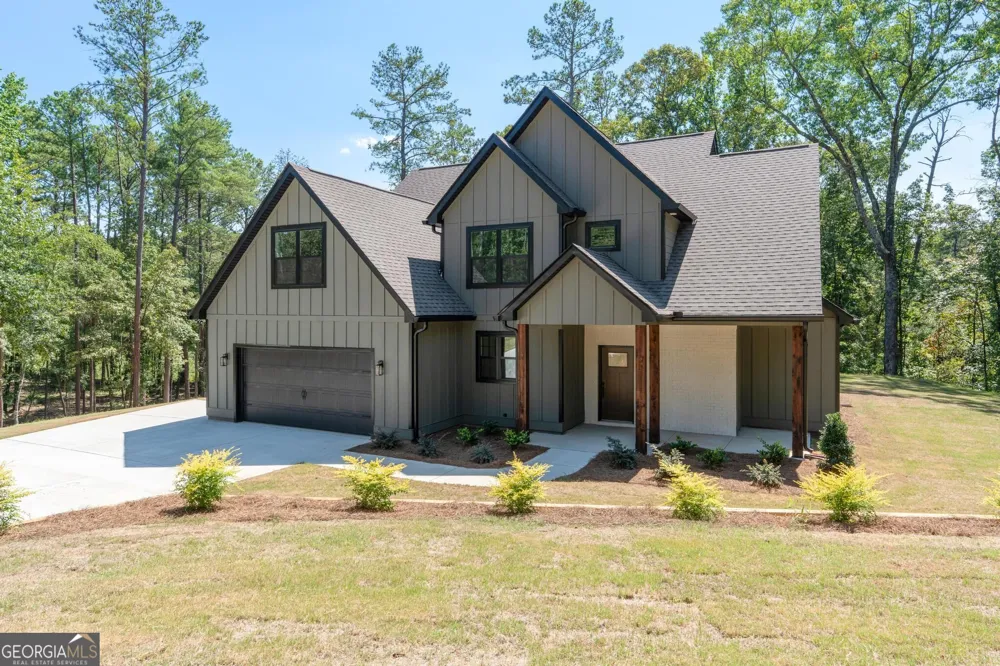 2478 Fischer Road Sharpsburg, GA 30277