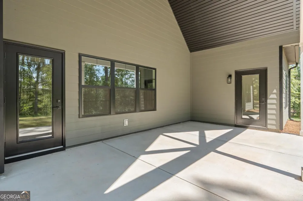 2478 Fischer Road Sharpsburg, GA 30277