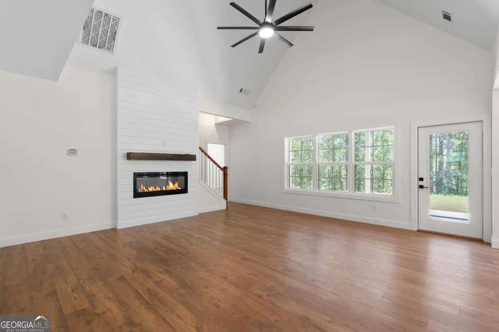 2478 Fischer Road Sharpsburg, GA 30277