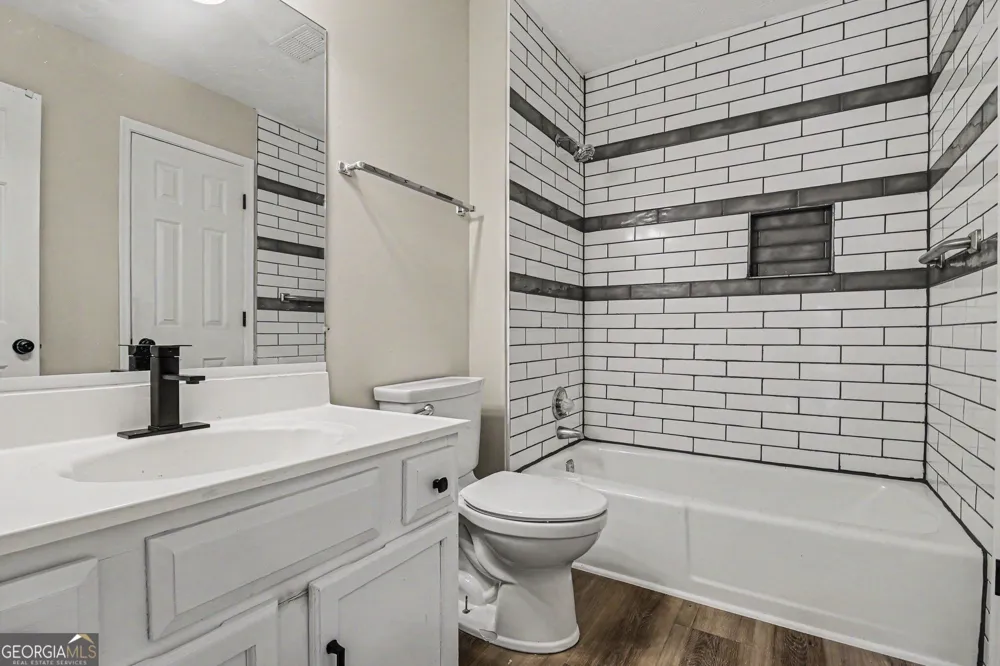 1468 Heritage Glen DR Marietta, GA 30068