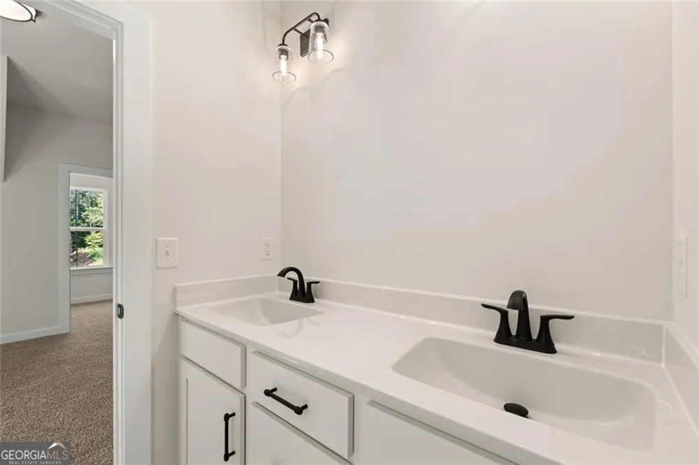 8110 Lennox Lane Cumming, GA 30028
