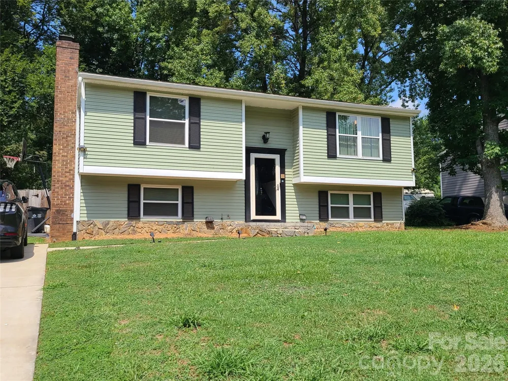 4809 Garvis Drive #20 Charlotte, NC 28269