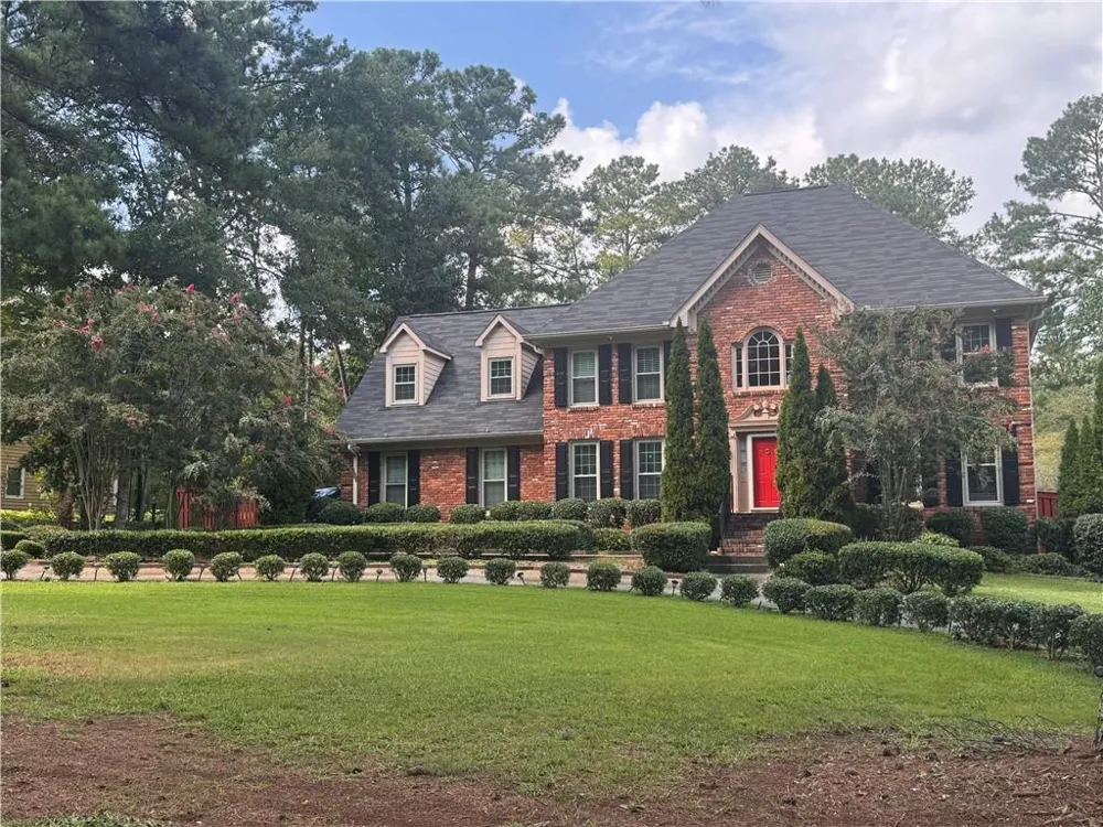 290 Dix Lee On Drive Fayetteville, GA 30214