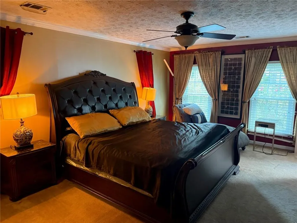 290 Dix Lee On Drive Fayetteville, GA 30214