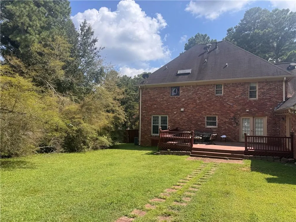 290 Dix Lee On Drive Fayetteville, GA 30214
