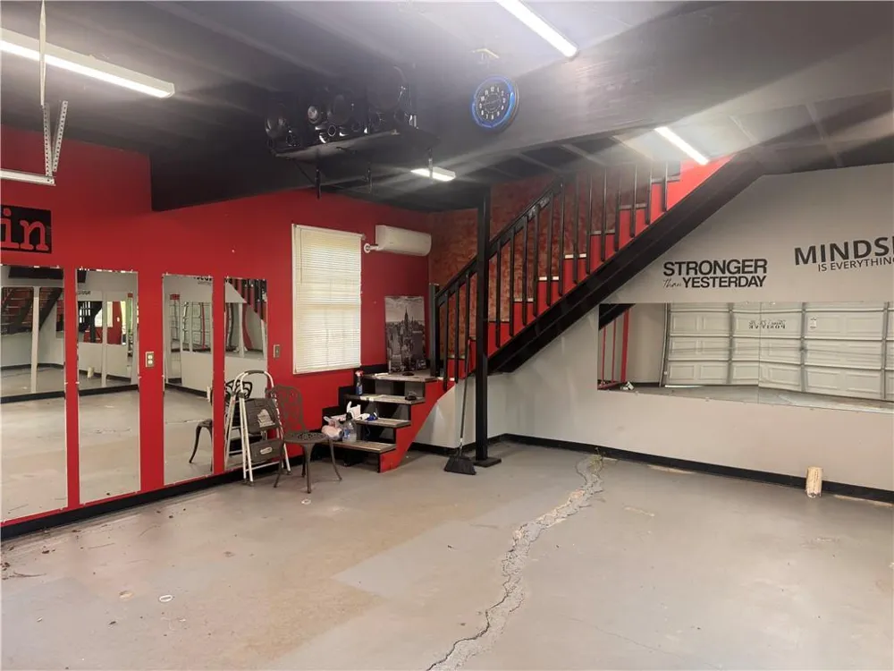 290 Dix Lee On Drive Fayetteville, GA 30214