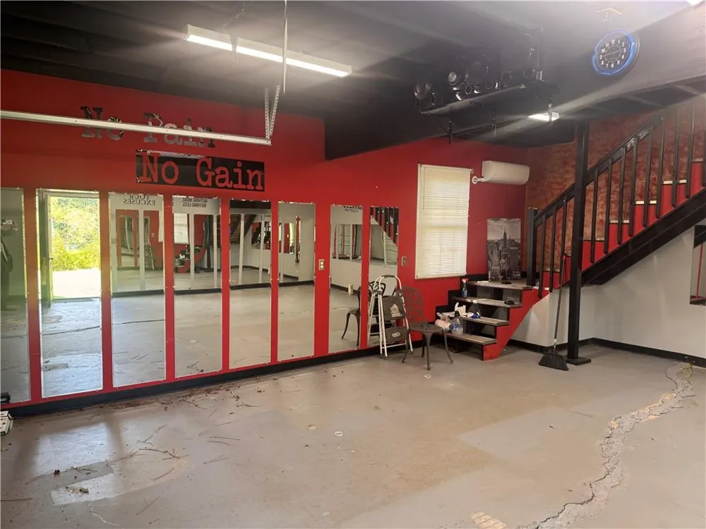 290 Dix Lee On Drive Fayetteville, GA 30214