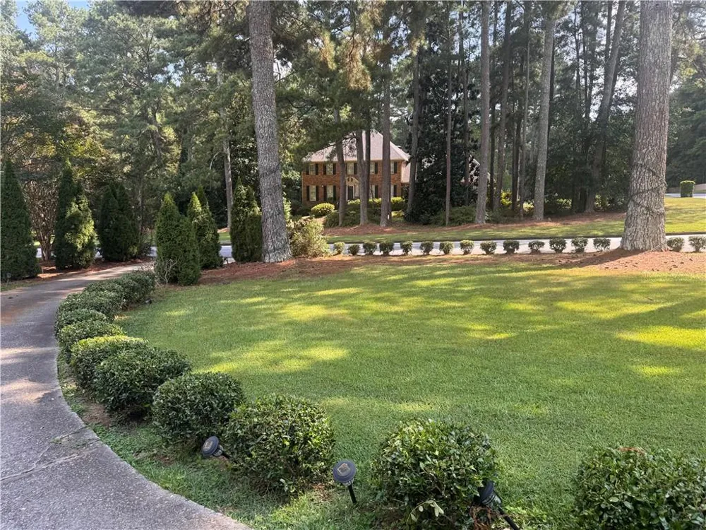 290 Dix Lee On Drive Fayetteville, GA 30214
