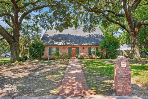 10130 Thornwood Drive