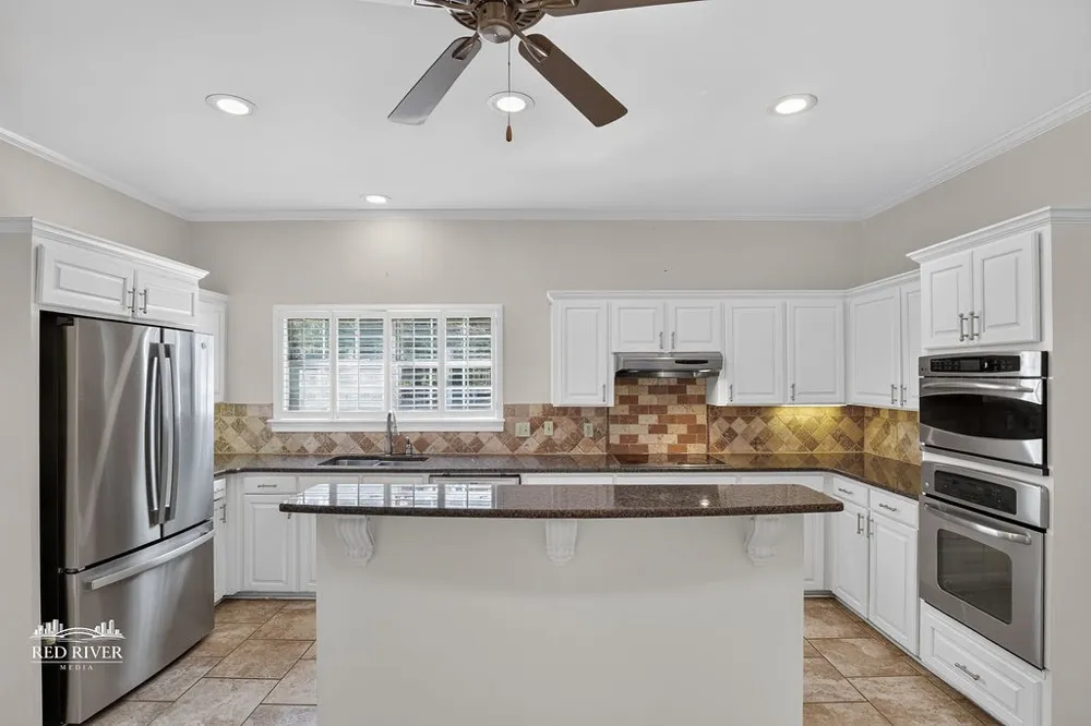 10130 Thornwood Drive Shreveport, LA 71106