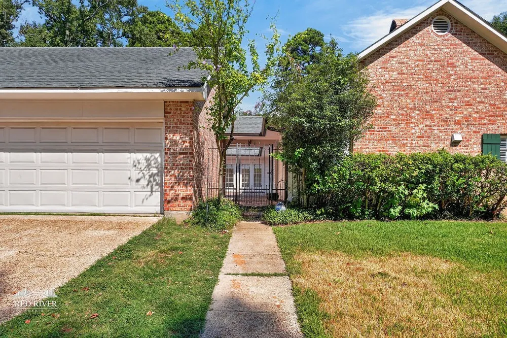 10130 Thornwood Drive Shreveport, LA 71106