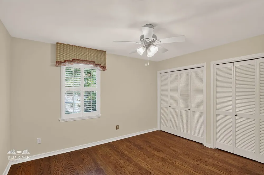 10130 Thornwood Drive Shreveport, LA 71106