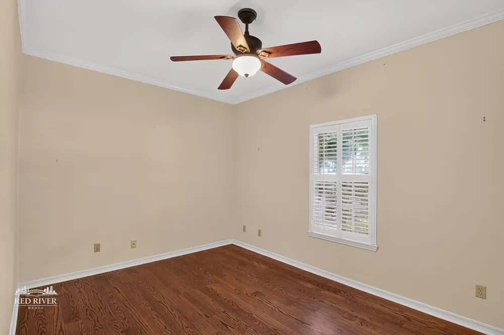10130 Thornwood Drive Shreveport, LA 71106
