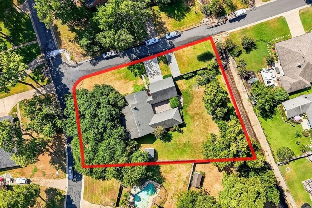10130 Thornwood Drive Shreveport, LA 71106