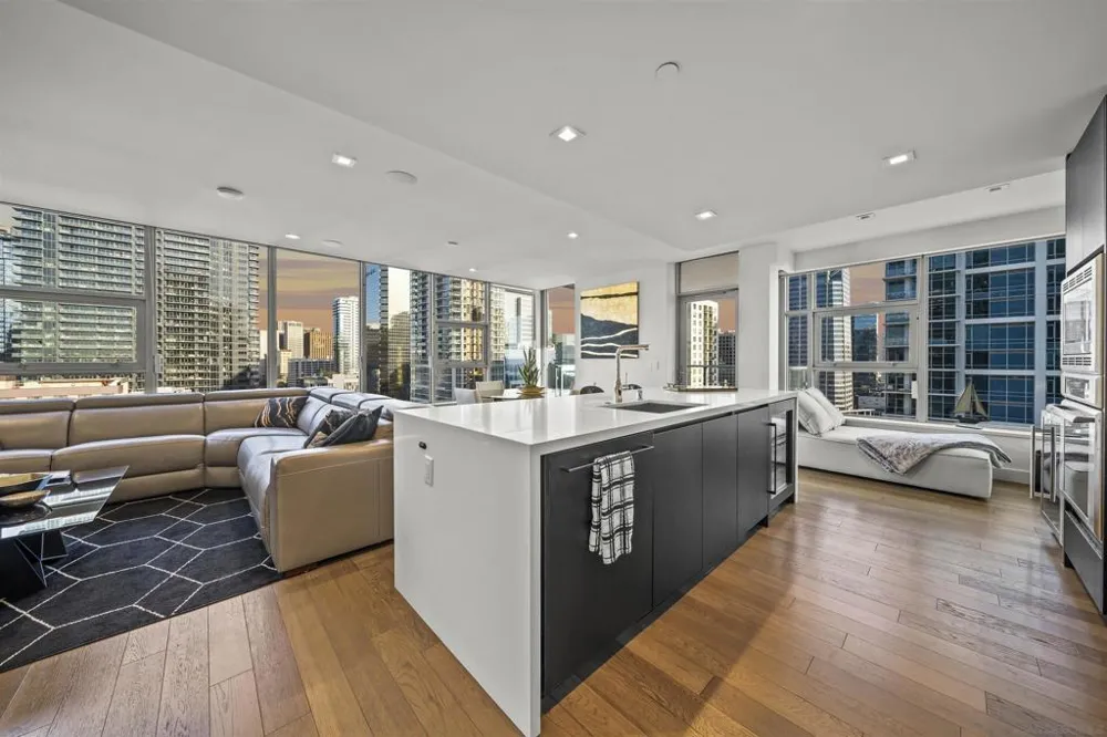1388 Kettner Blvd #1706 San Diego, CA 92101