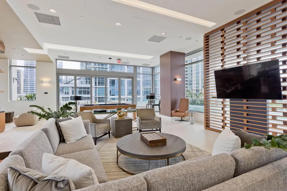 1388 Kettner Blvd #1706 San Diego, CA 92101
