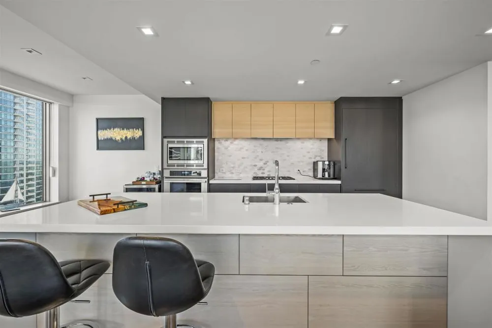 1388 Kettner Blvd #1706 San Diego, CA 92101