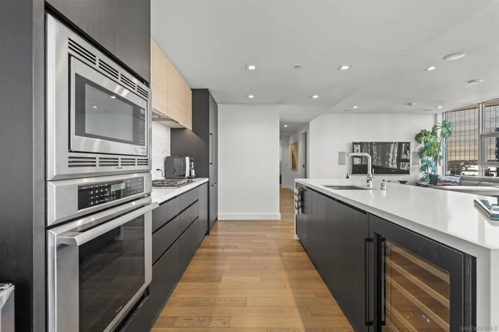 1388 Kettner Blvd #1706 San Diego, CA 92101