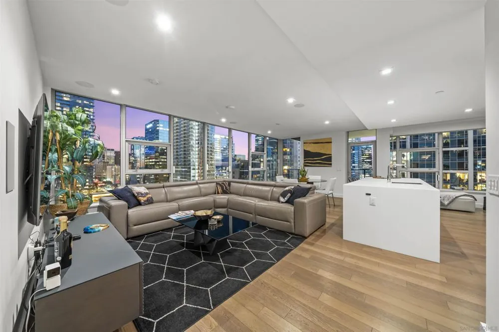 1388 Kettner Blvd #1706 San Diego, CA 92101
