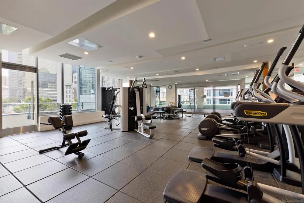1388 Kettner Blvd #1706 San Diego, CA 92101