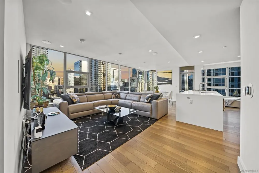1388 Kettner Blvd #1706 San Diego, CA 92101