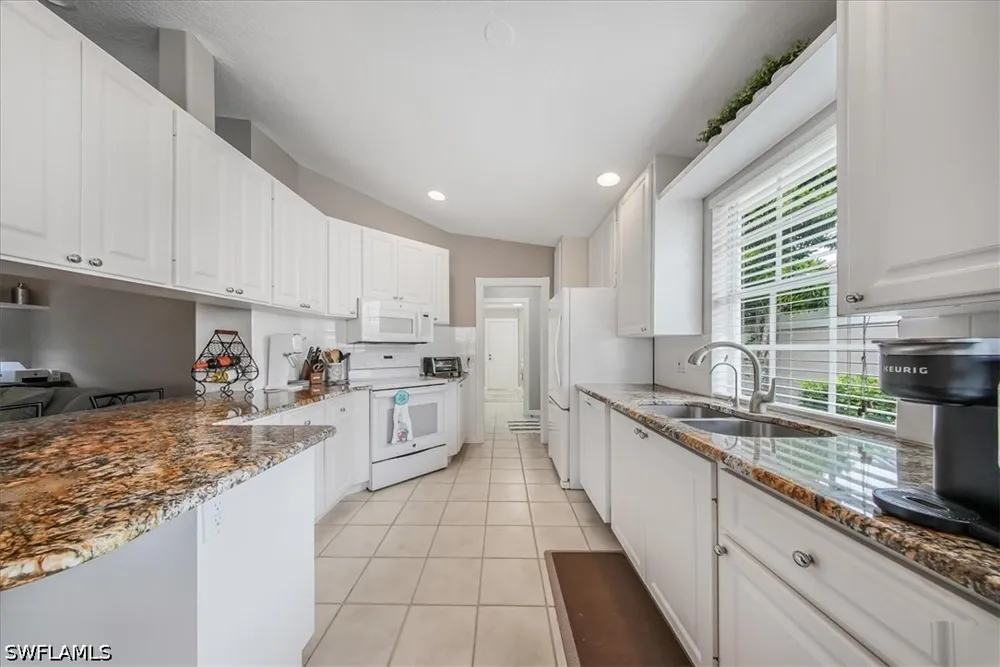 Pasadena Court Naples, FL 34109