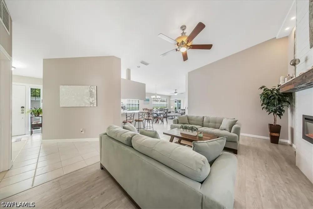 Pasadena Court Naples, FL 34109