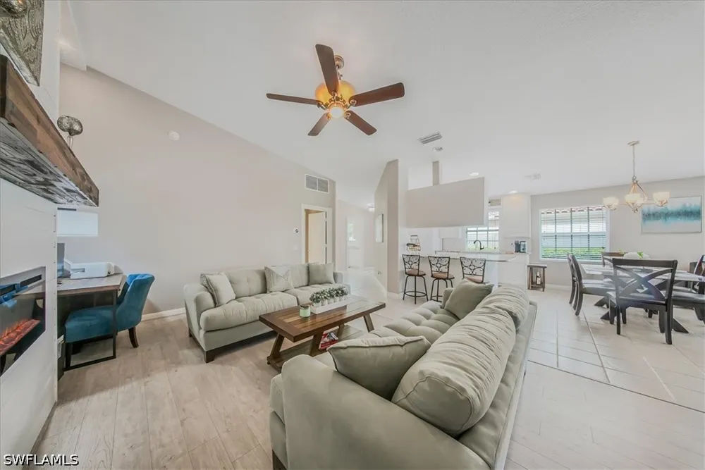 Pasadena Court Naples, FL 34109
