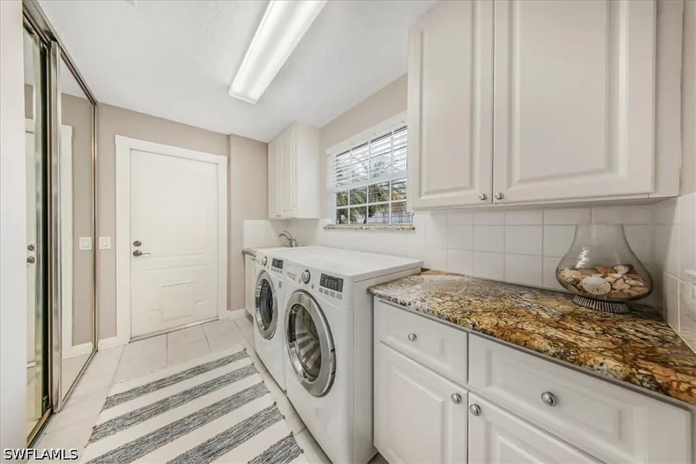 Pasadena Court Naples, FL 34109
