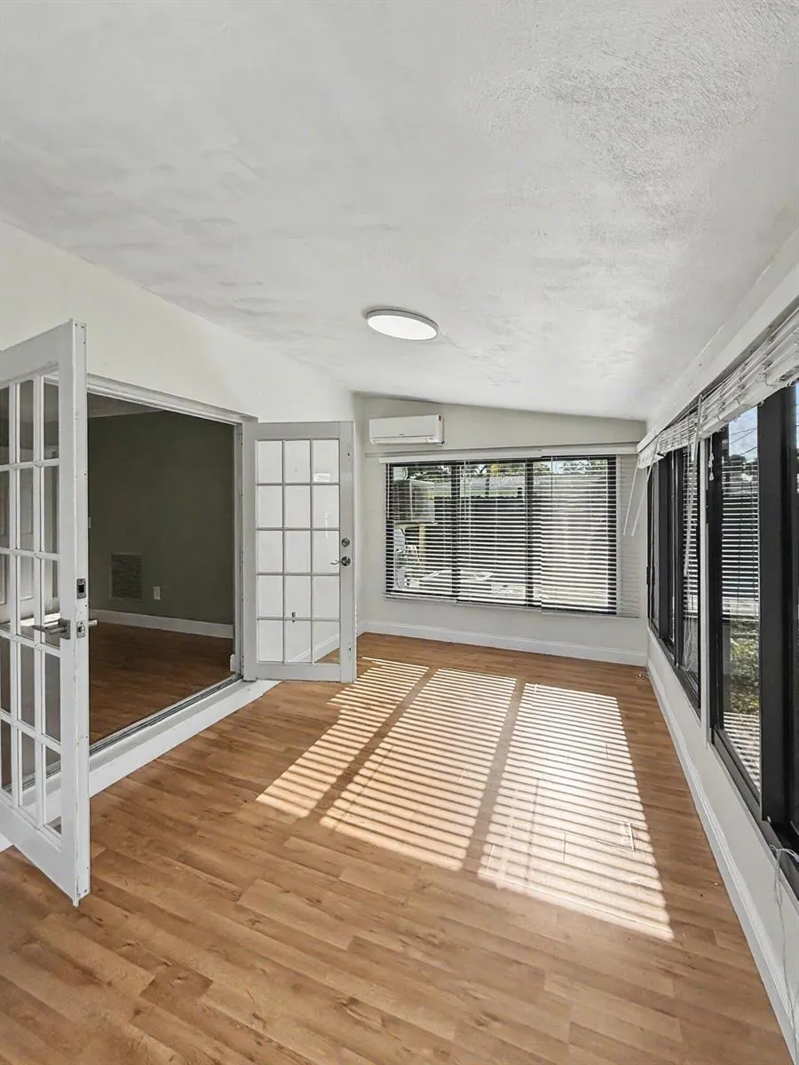 150 SE 5TH COURT Pompano Beach, FL 33060
