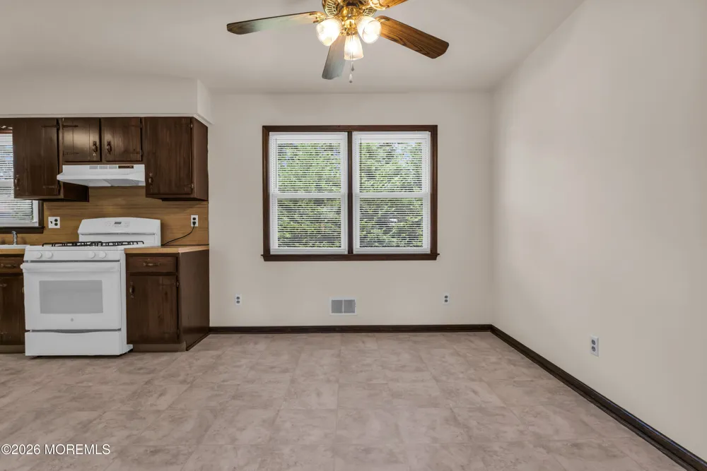 1118 Longboat Avenue Beachwood, NJ 08722