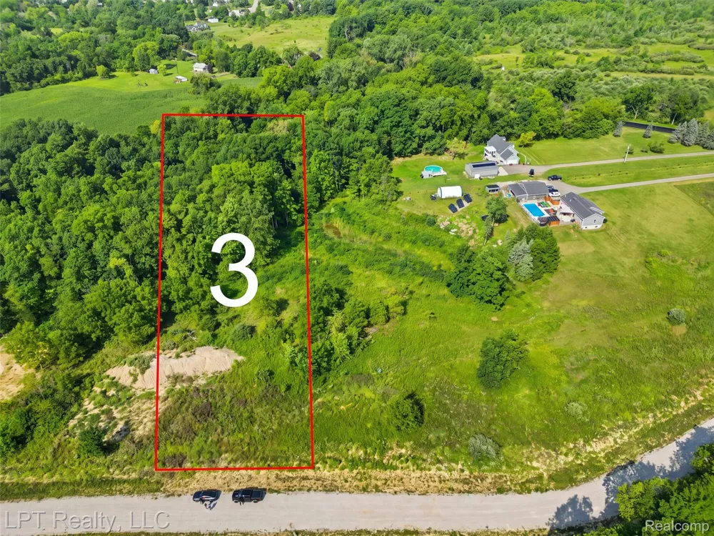 9577 CREEKSIDE DRIVE Saline Township, MI 48176