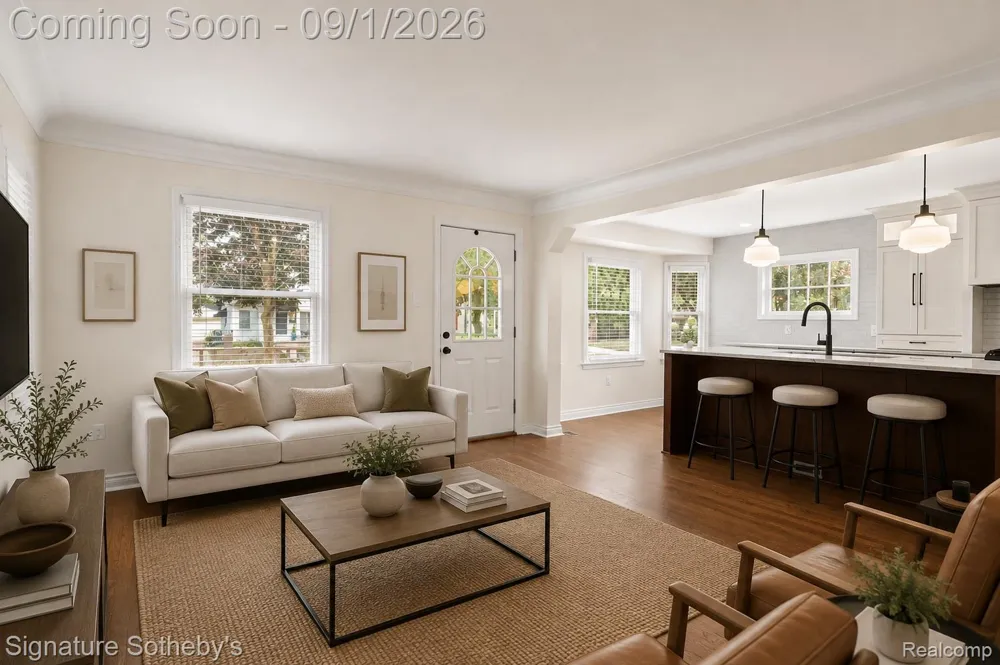 2219 Royal Avenue Berkley City, MI 48072