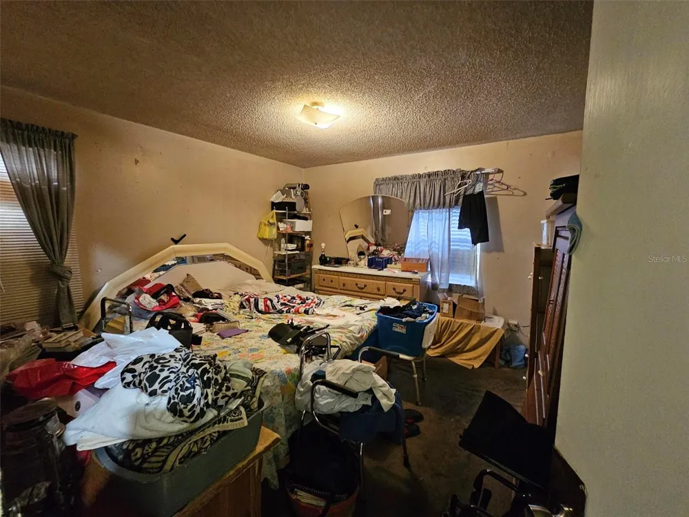 4009 E CLIFTON STREET Tampa, FL 33610