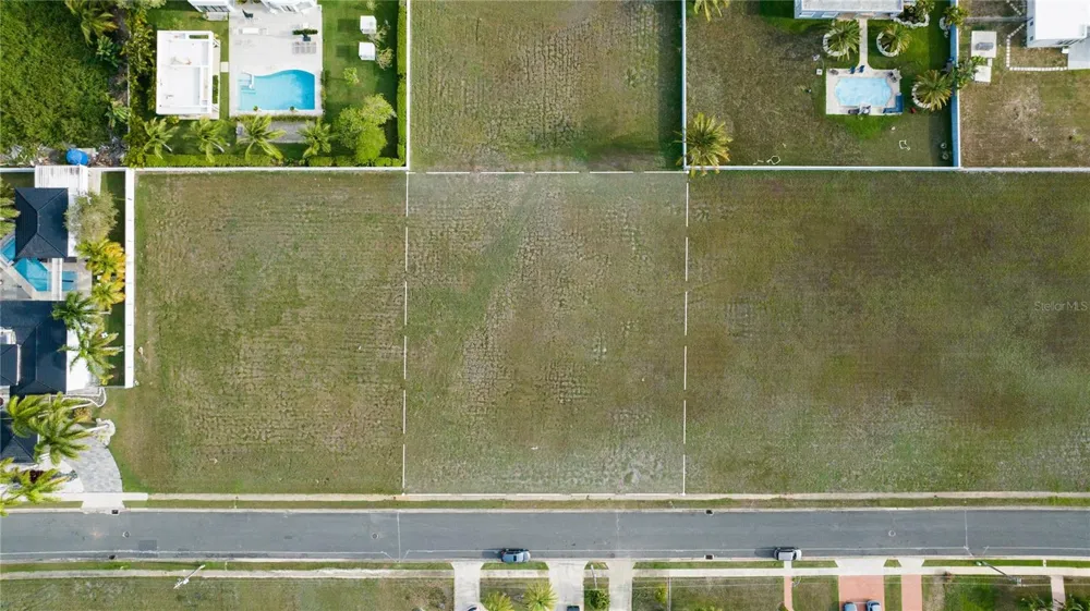 E-14 HACIENDA EL MOLINO PASEO SEVILLA Vega Alta, PR 00692
