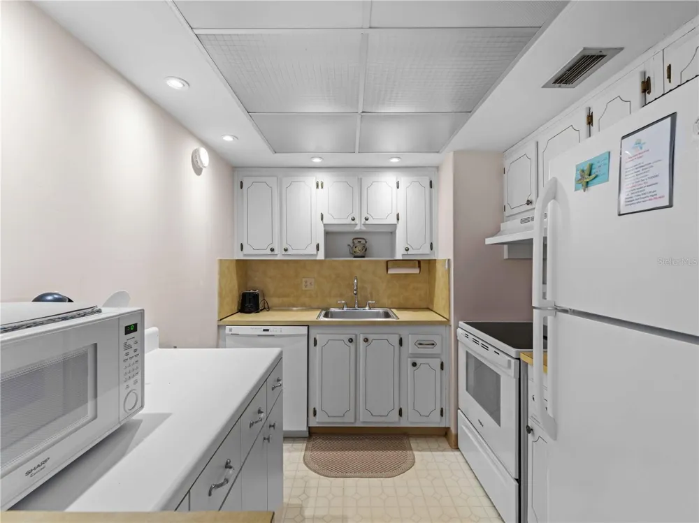 72 BOUNDARY BOULEVARD #226 Rotonda West, FL 33947