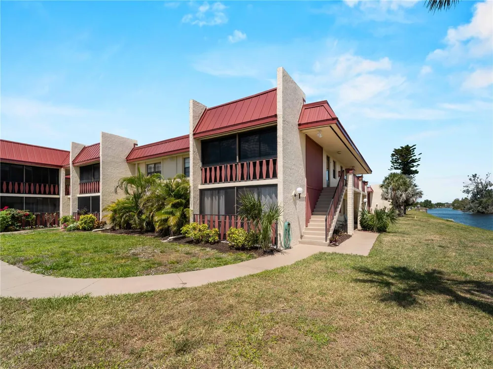 72 BOUNDARY BOULEVARD #226 Rotonda West, FL 33947