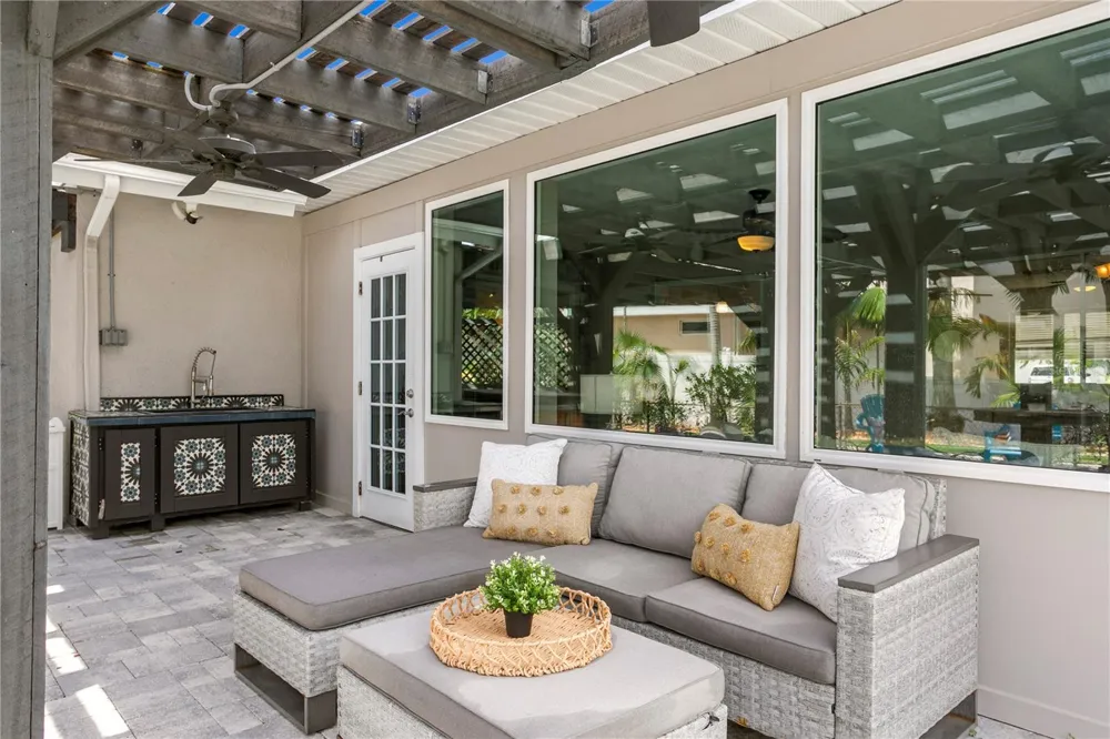 4051 14TH STREET NE St Petersburg, FL 33703
