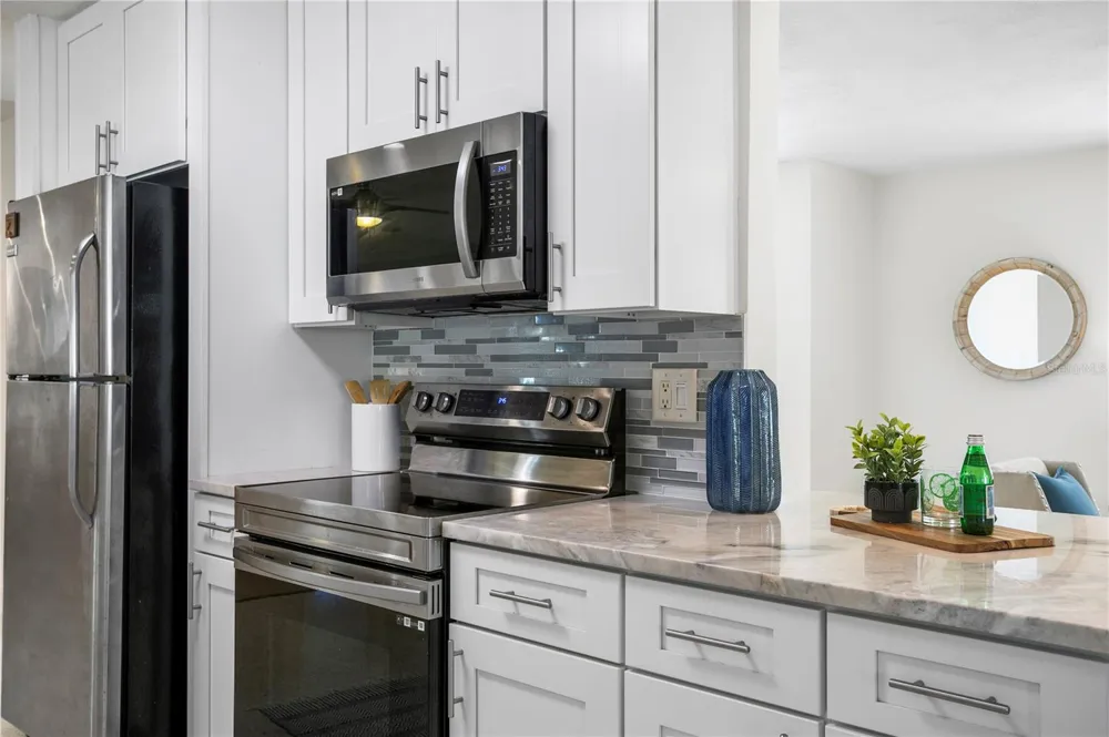 4051 14TH STREET NE St Petersburg, FL 33703