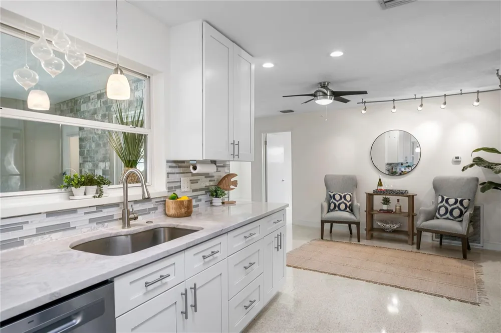 4051 14TH STREET NE St Petersburg, FL 33703