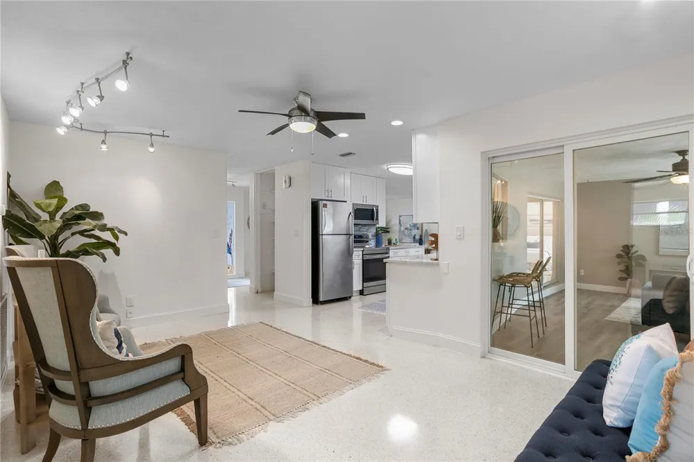 4051 14TH STREET NE St Petersburg, FL 33703