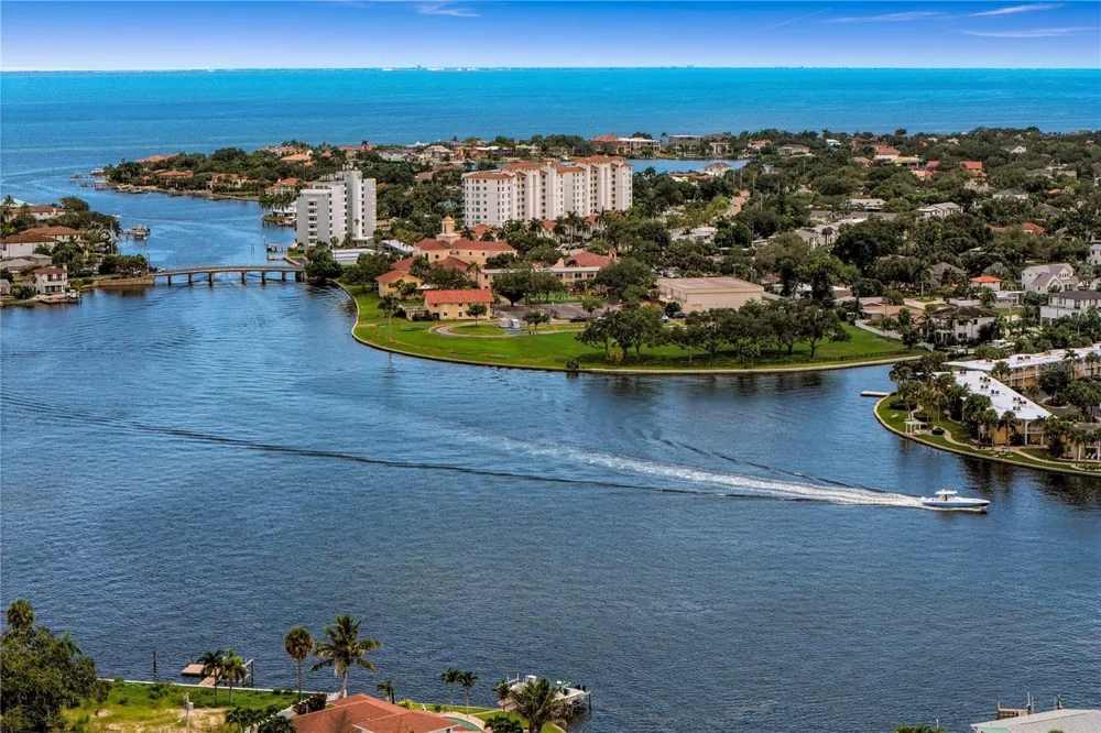4051 14TH STREET NE St Petersburg, FL 33703