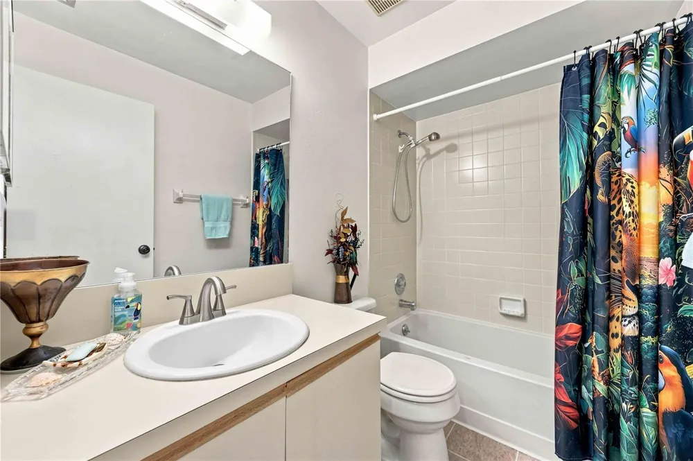 259 FENWICK DRIVE #40 Venice, FL 34285