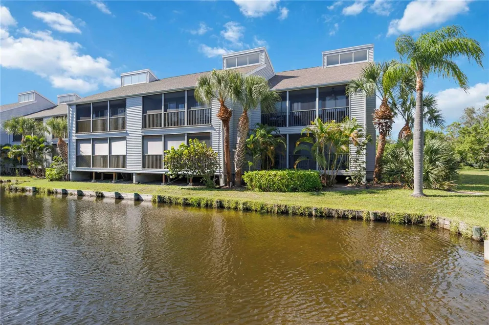 259 FENWICK DRIVE #40 Venice, FL 34285
