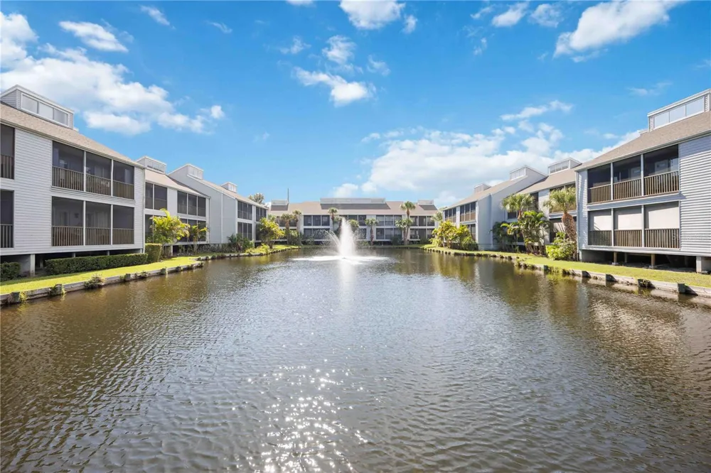 259 FENWICK DRIVE #40 Venice, FL 34285