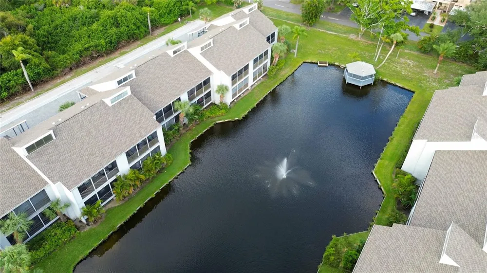 259 FENWICK DRIVE #40 Venice, FL 34285