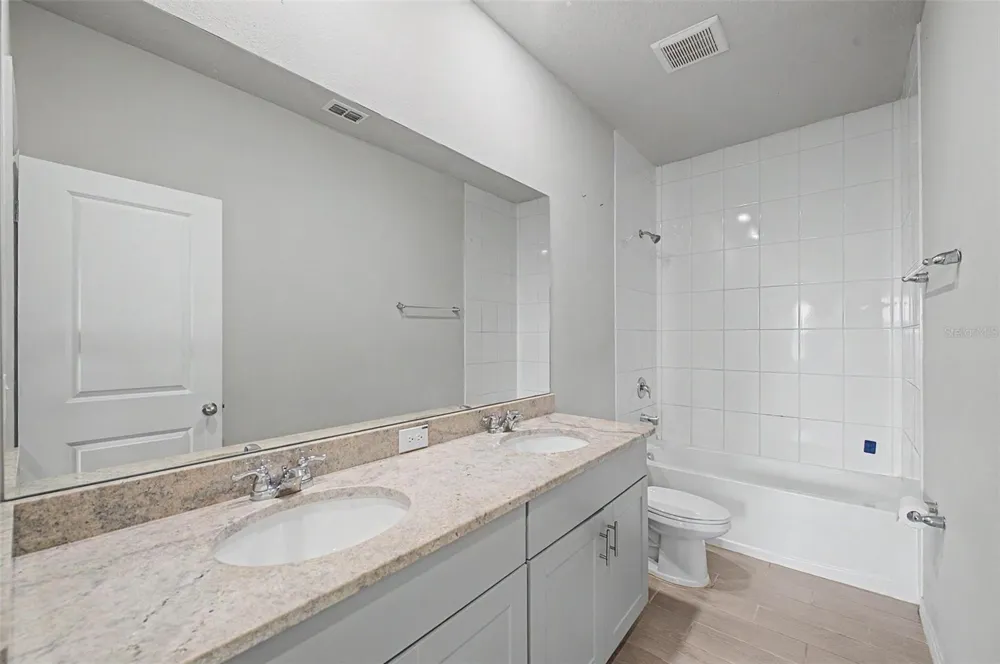 5435 BUNGALOW GROVE COURT Palmetto, FL 34221