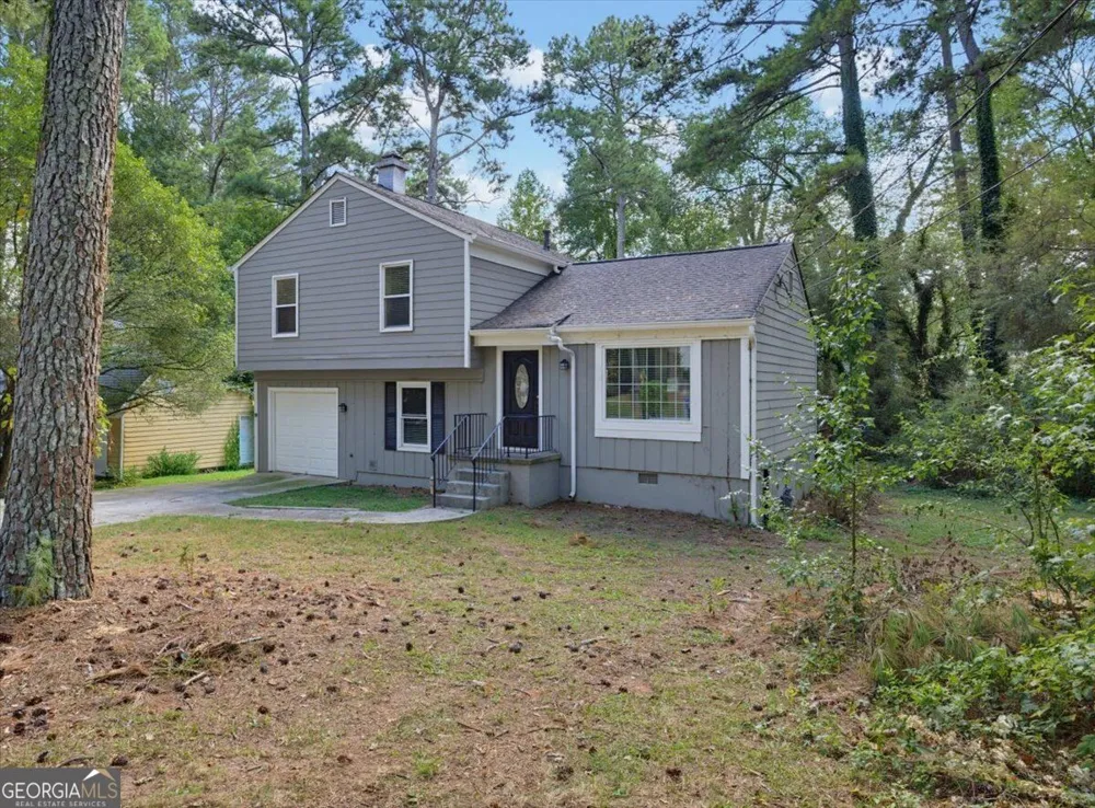 429 Sherwood CIR Stone Mountain, GA 30087