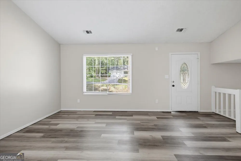 429 Sherwood CIR Stone Mountain, GA 30087