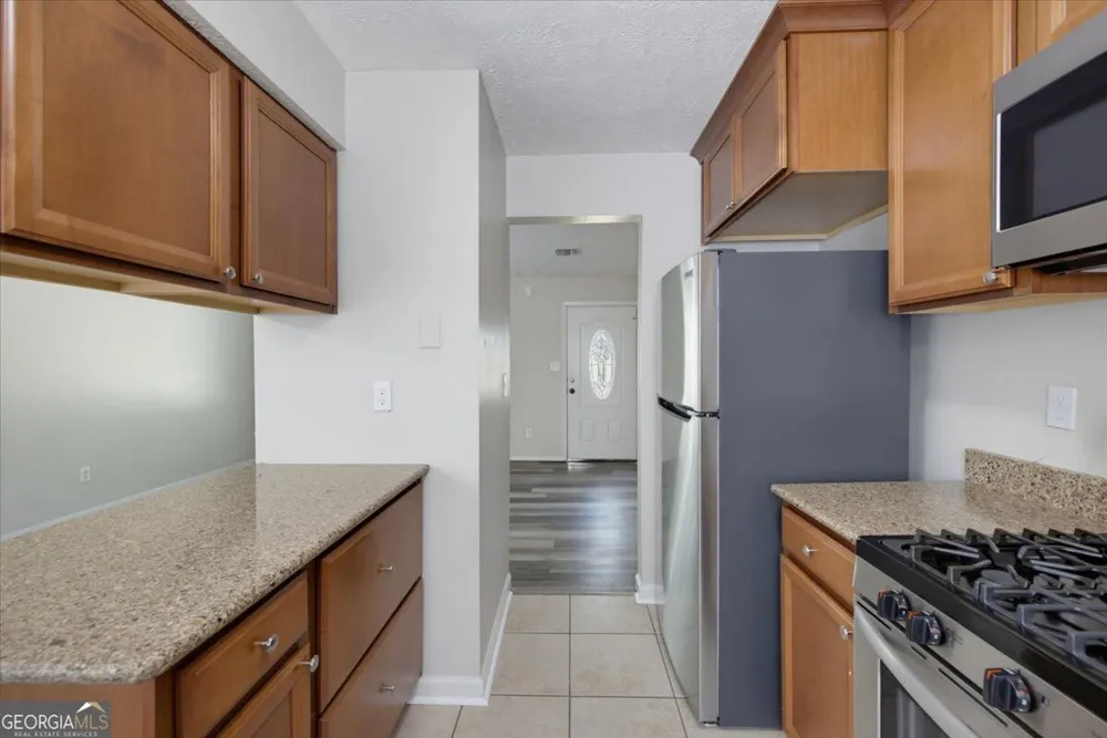 429 Sherwood CIR Stone Mountain, GA 30087